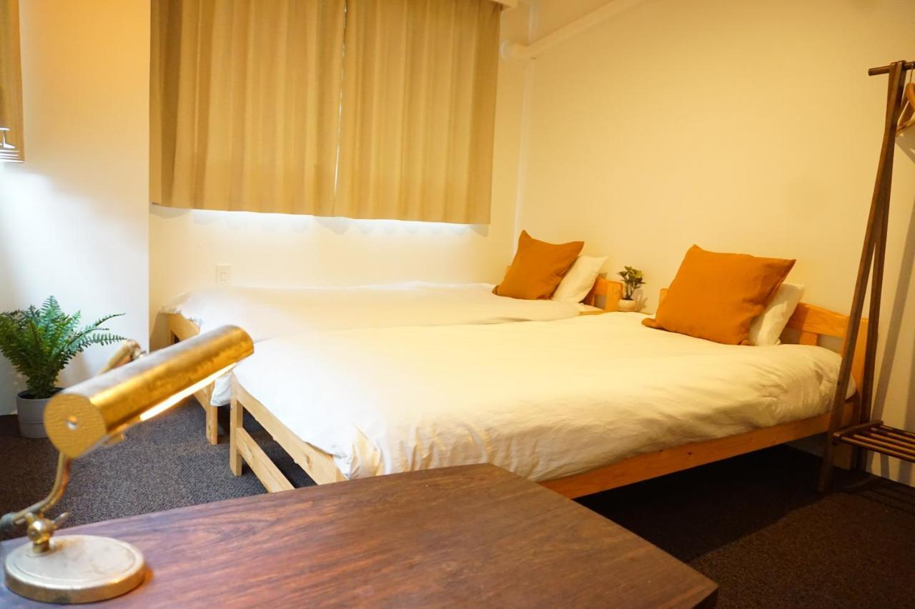 Beehive Hostel Осака Екстериор снимка