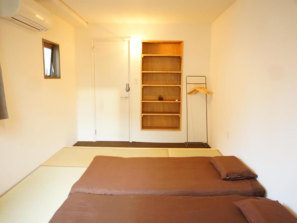 Beehive Hostel Осака Екстериор снимка