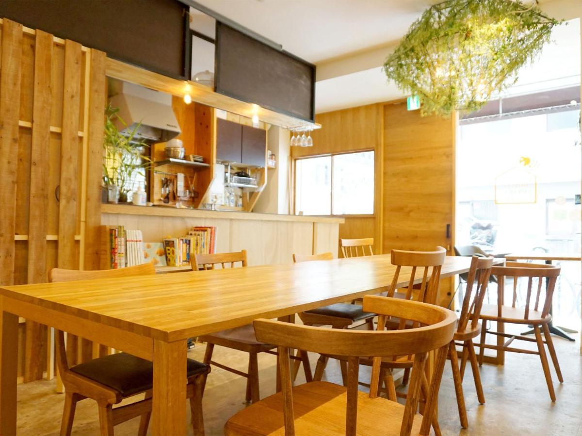 Beehive Hostel Осака Екстериор снимка