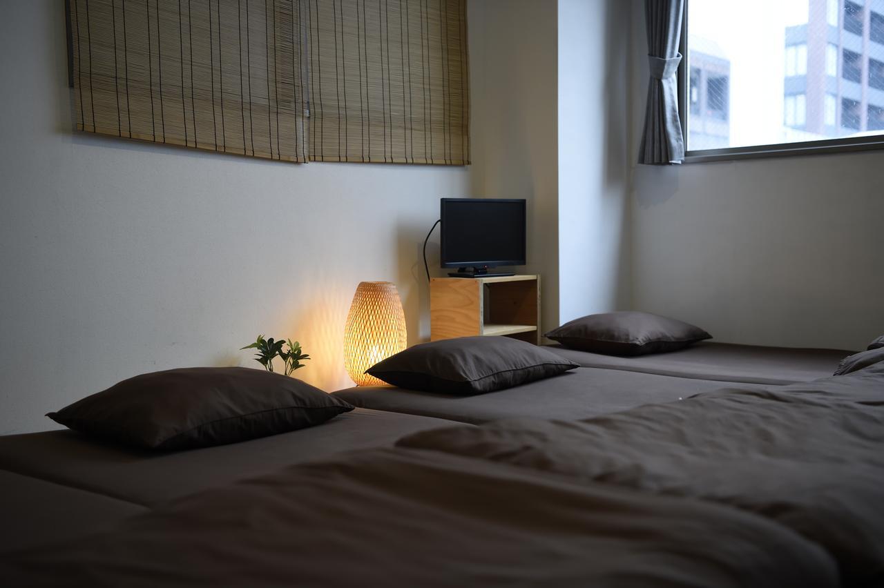 Beehive Hostel Осака Екстериор снимка