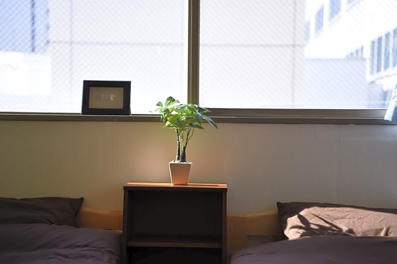 Beehive Hostel Осака Екстериор снимка