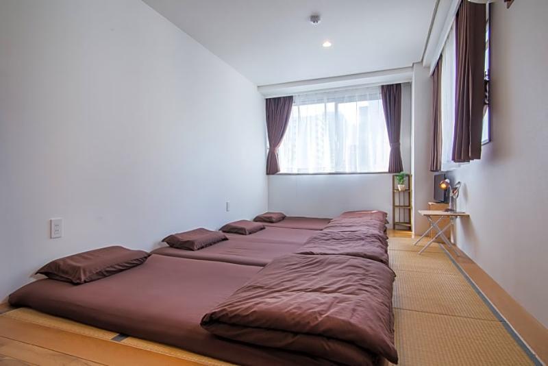 Beehive Hostel Осака Екстериор снимка