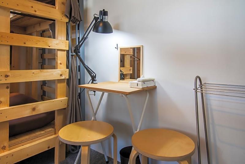 Beehive Hostel Осака Екстериор снимка