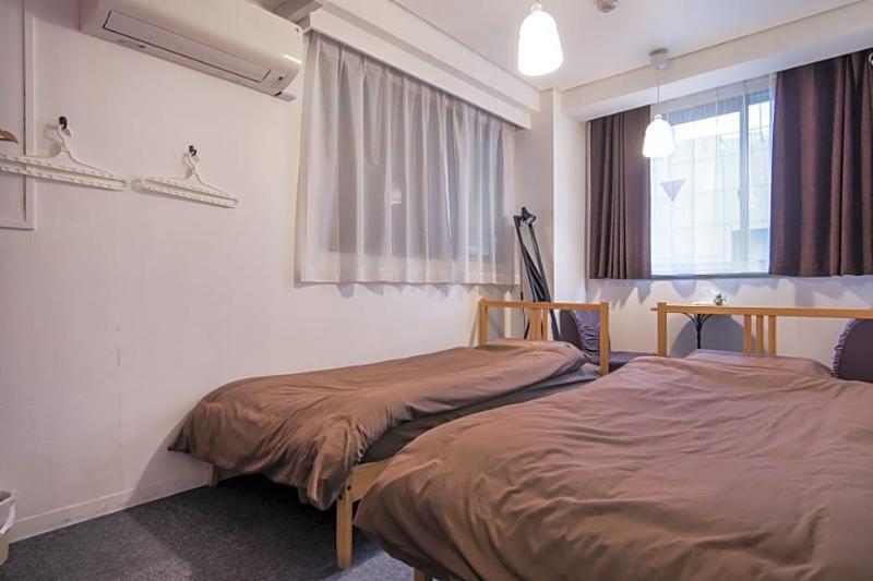 Beehive Hostel Осака Екстериор снимка